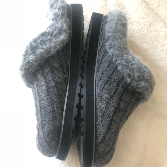 Bobs by Skechers Memory Foam clogs 9/10 Very nice - Picture 5 of 8